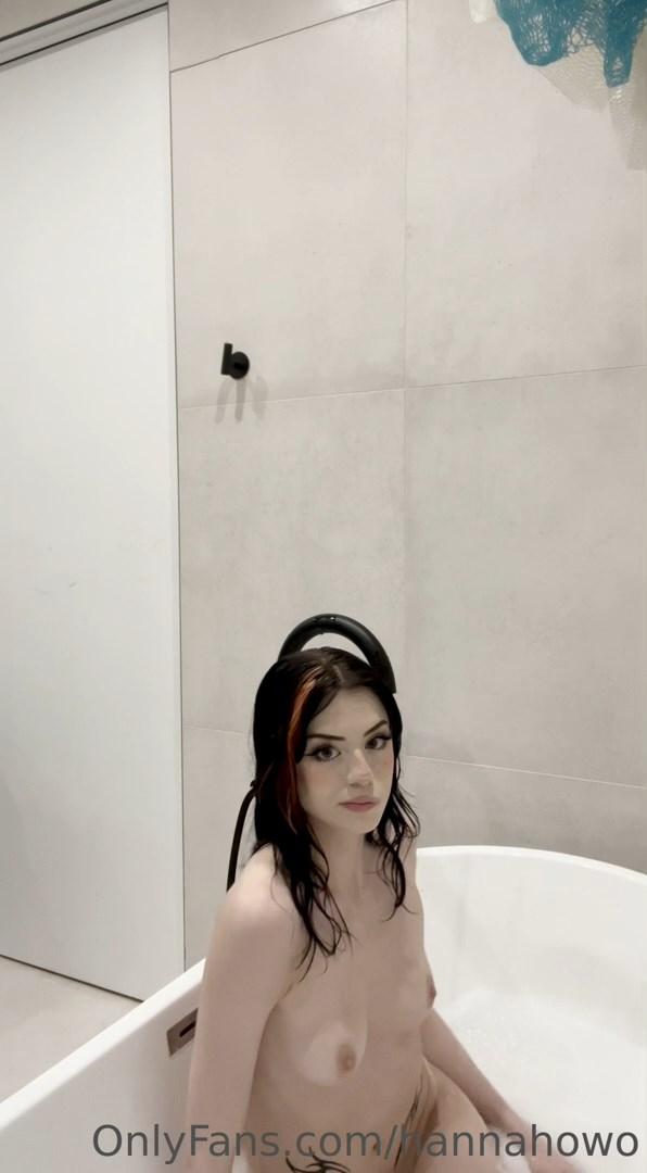 hannah owo nude bubble bath onlyfans video leaked genrbl influencers gonewild