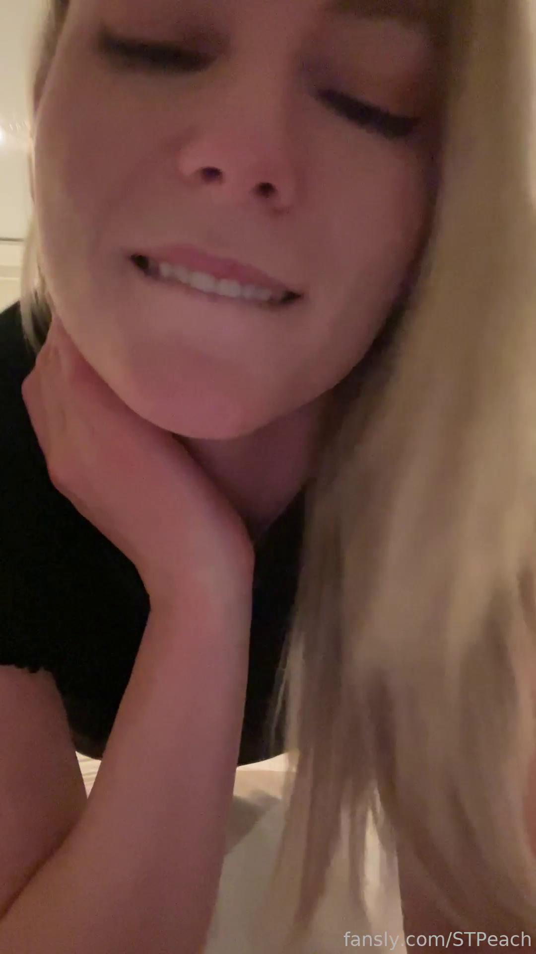 stpeach ass spreading valentines day fansly set leaked nunmql influencers gonewild