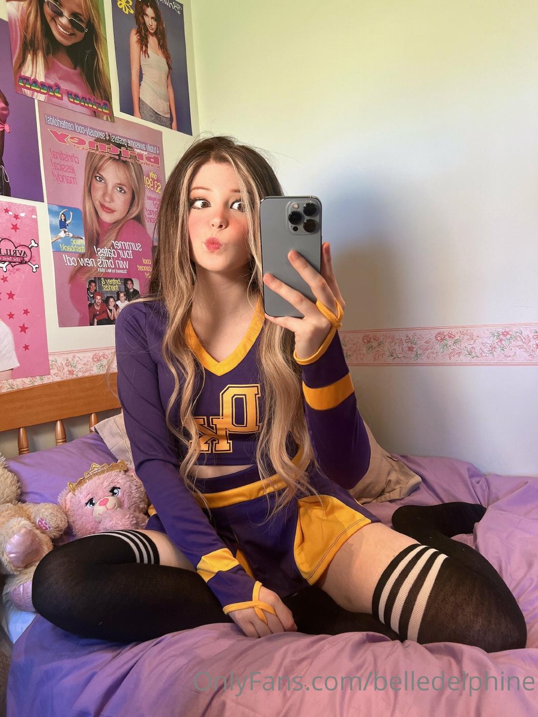 belle delphine cheerleader outfit onlyfans set leaked wuofbc influencers gonewild