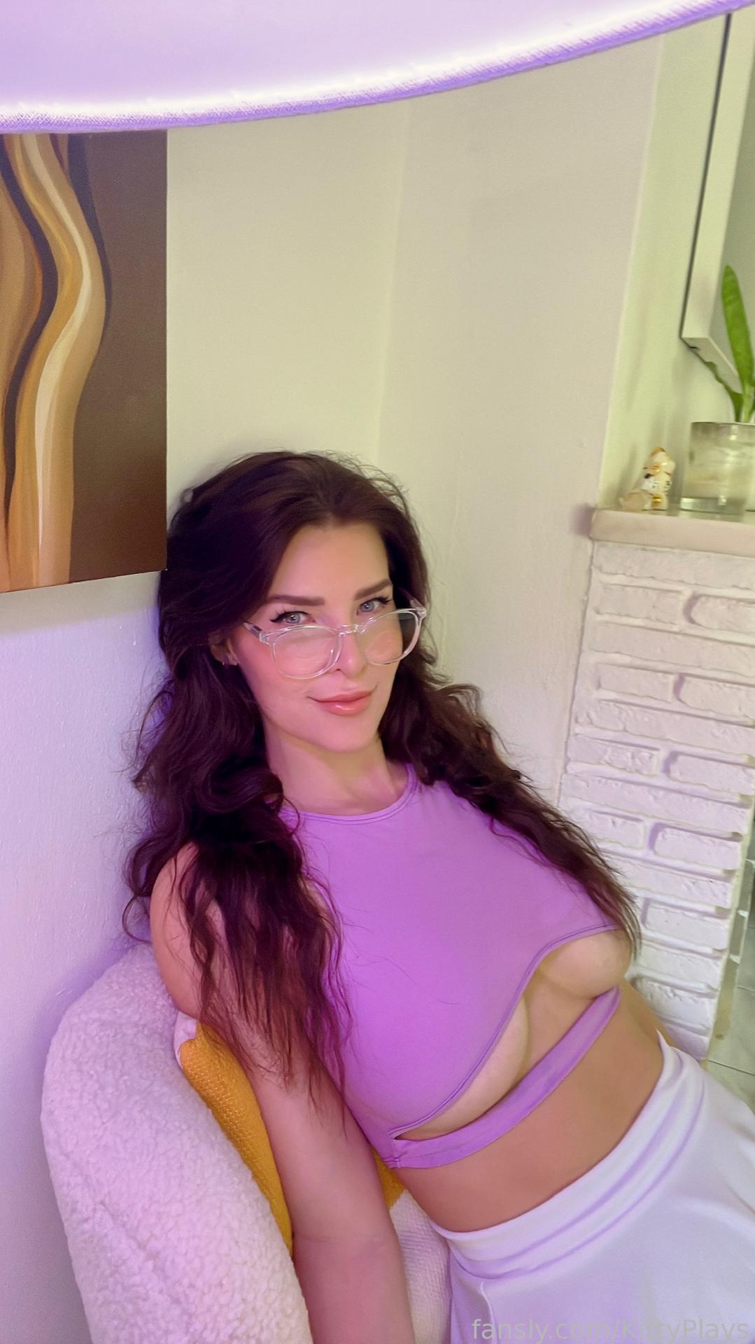 kittyplays sexy underboob upskirt fansly set leaked iaskqh influencers gonewild