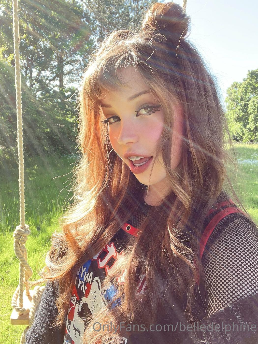 belle delphine please swing me onlyfans set leaked wdnbqo influencers gonewild