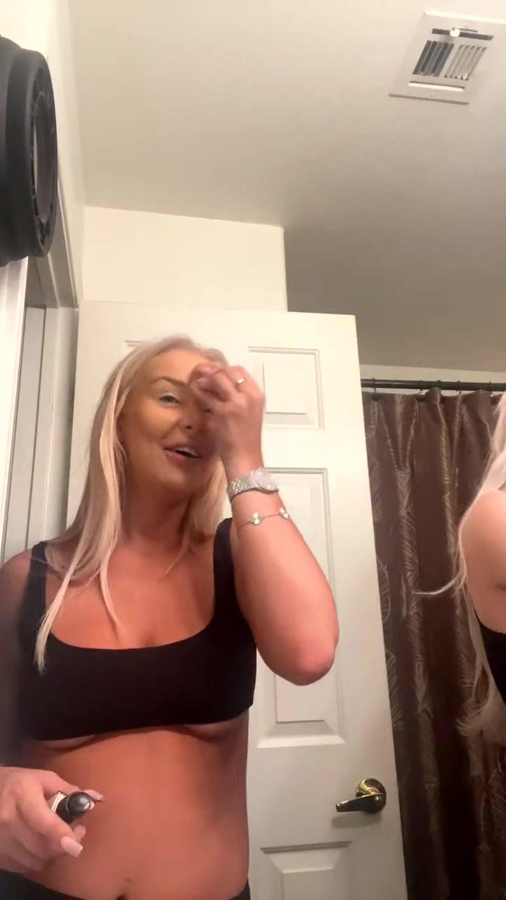 tana mongeau nipple slip livestream onlyfans video leaked inbxtx influencers gonewild