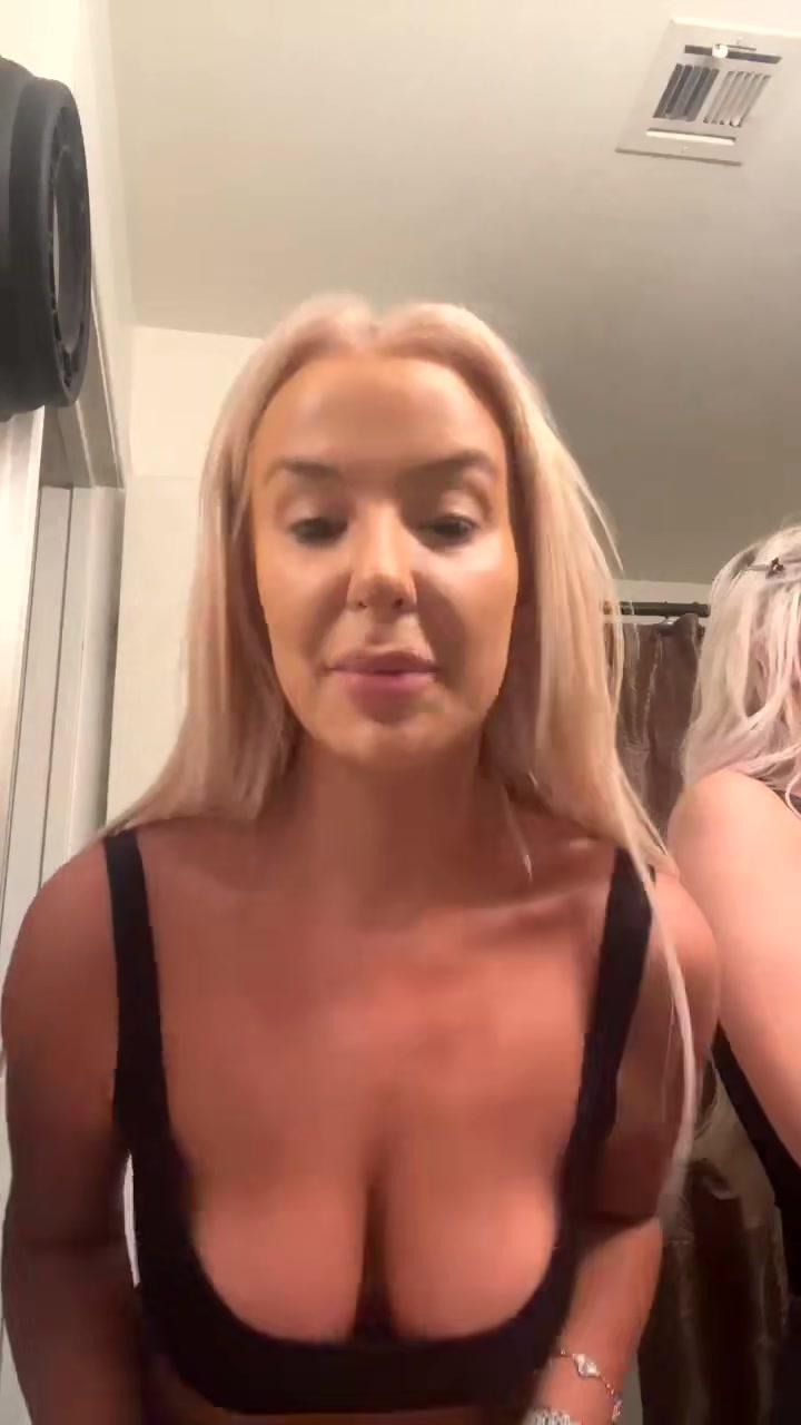 tana mongeau nipple slip livestream onlyfans video leaked mdzhmc influencers gonewild