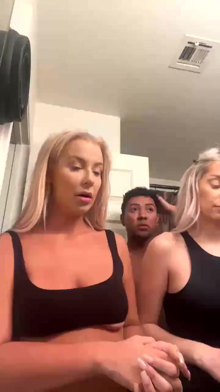 tana mongeau nipple slip livestream onlyfans video leaked xiojgj influencers gonewild