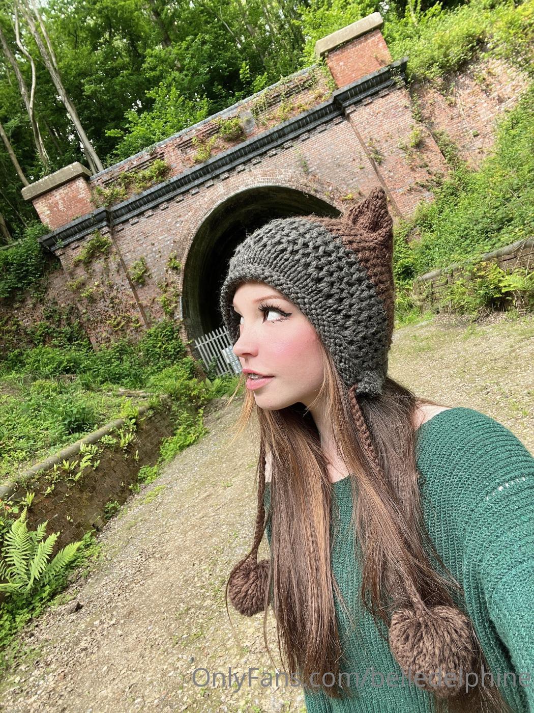 belle delphine pub lunch onlyfans set leaked tftgtl influencers gonewild