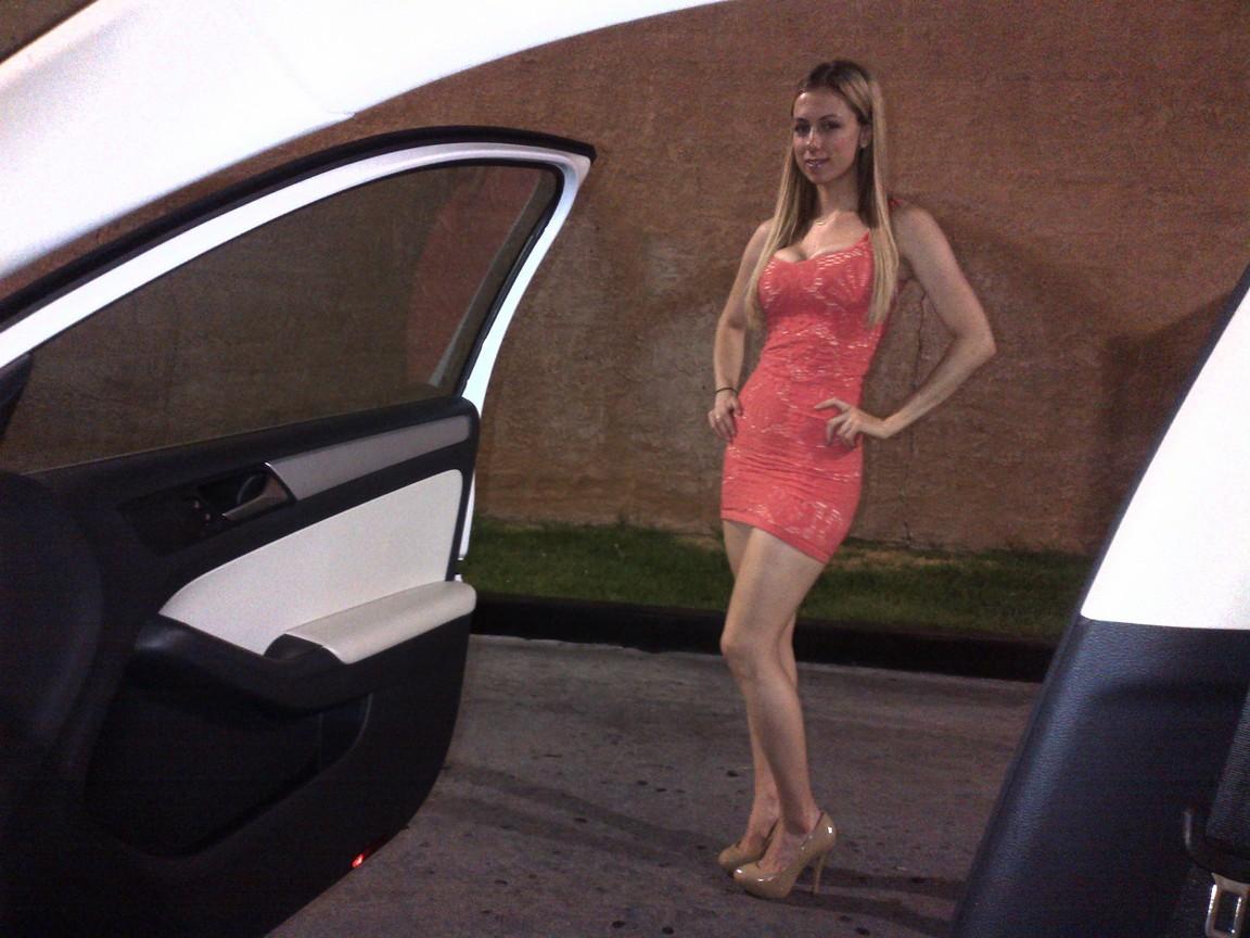 iliza_shlesinger_nude_dress_flash_set_leaked-prstwc-influencers-gonewild iliza shlesinger nude dress flash set leaked prstwc influencers gonewild