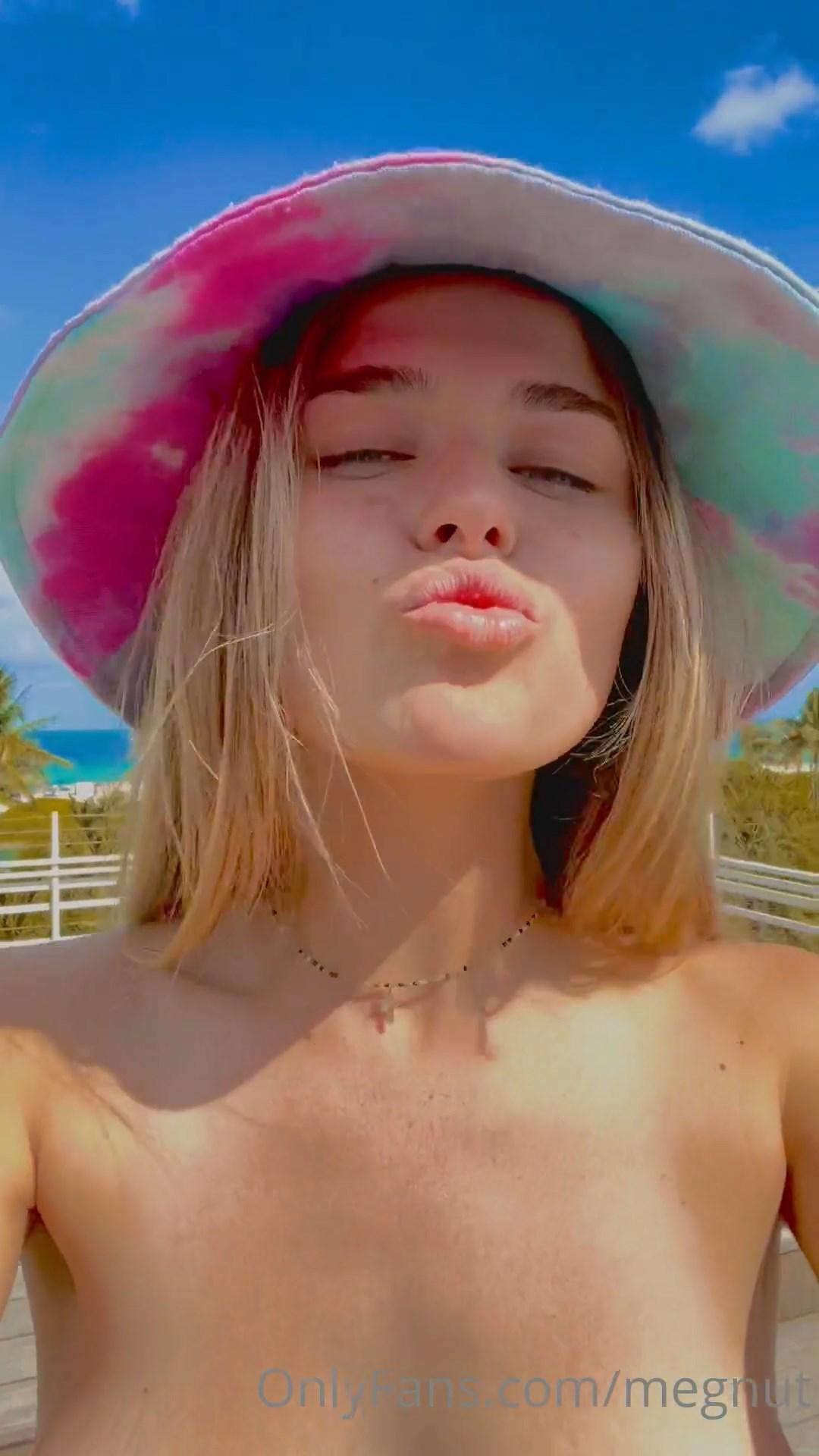 megnutt02 topless outdoor pool onlyfans video leaked wmvbzy influencers gonewild