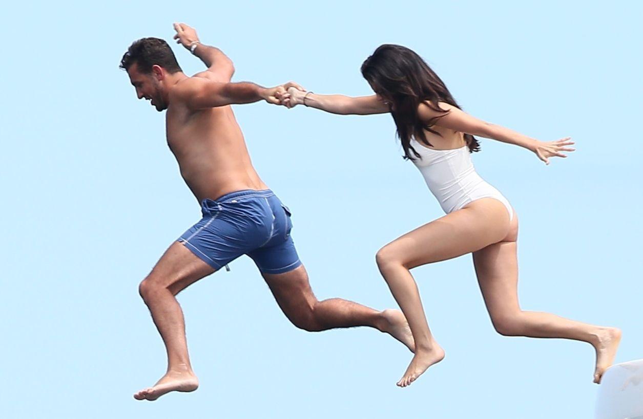 selena_gomez_see-through_one-piece_set_leaked-cjgcir-influencers-gonewild selena gomez see through one piece set leaked cjgcir influencers gonewild