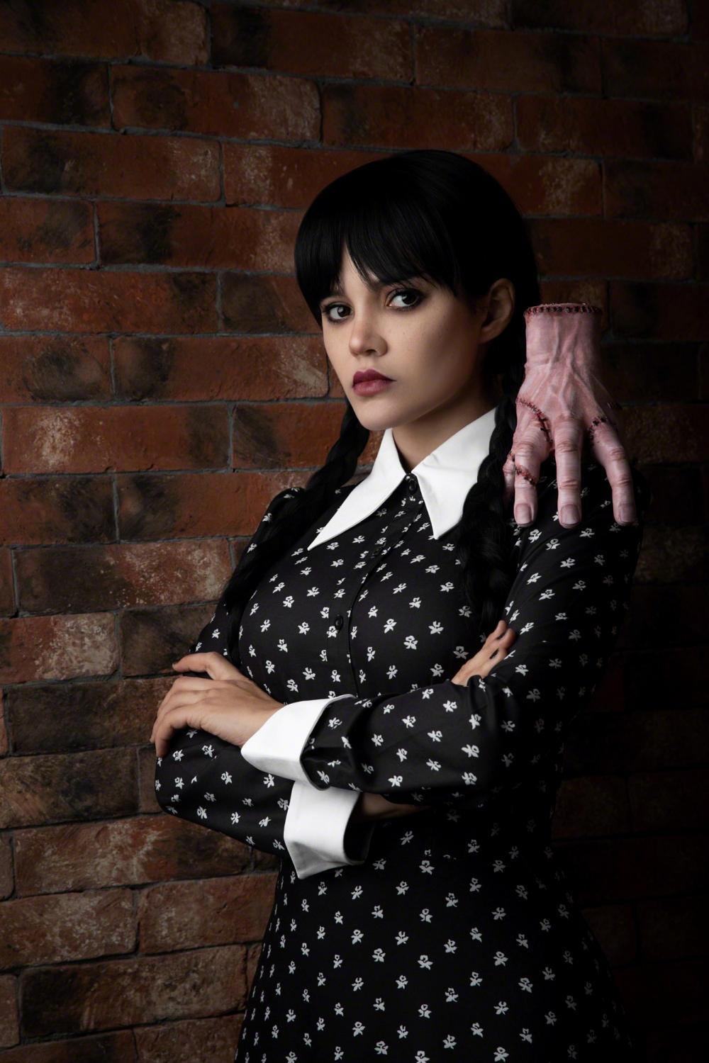 kalinka fox nude wednesday addams cosplay patreon set leaked shnxki influencers gonewild