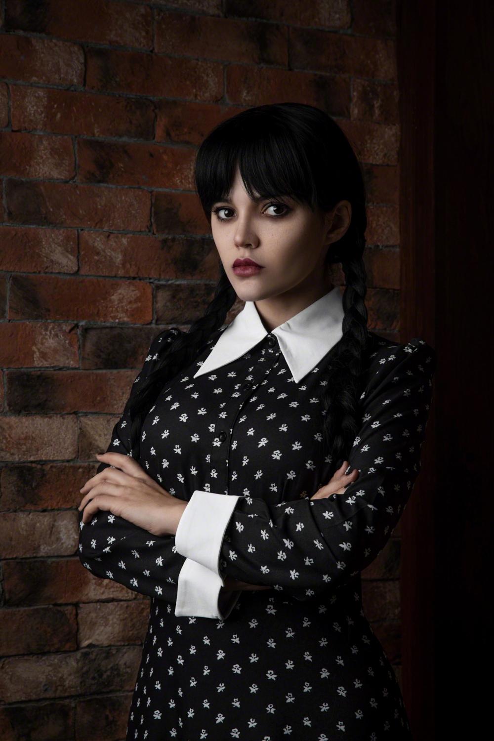 kalinka fox nude wednesday addams cosplay patreon set leaked wdjaup influencers gonewild