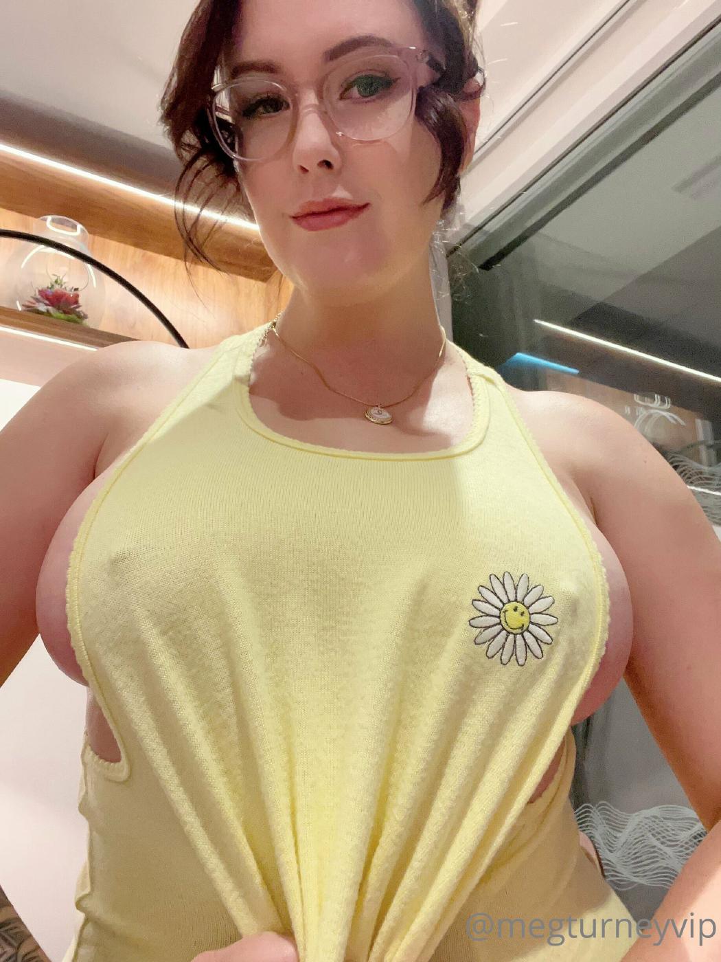 meg turney tank top pussy candids onlyfans set leaked htriuz influencers gonewild