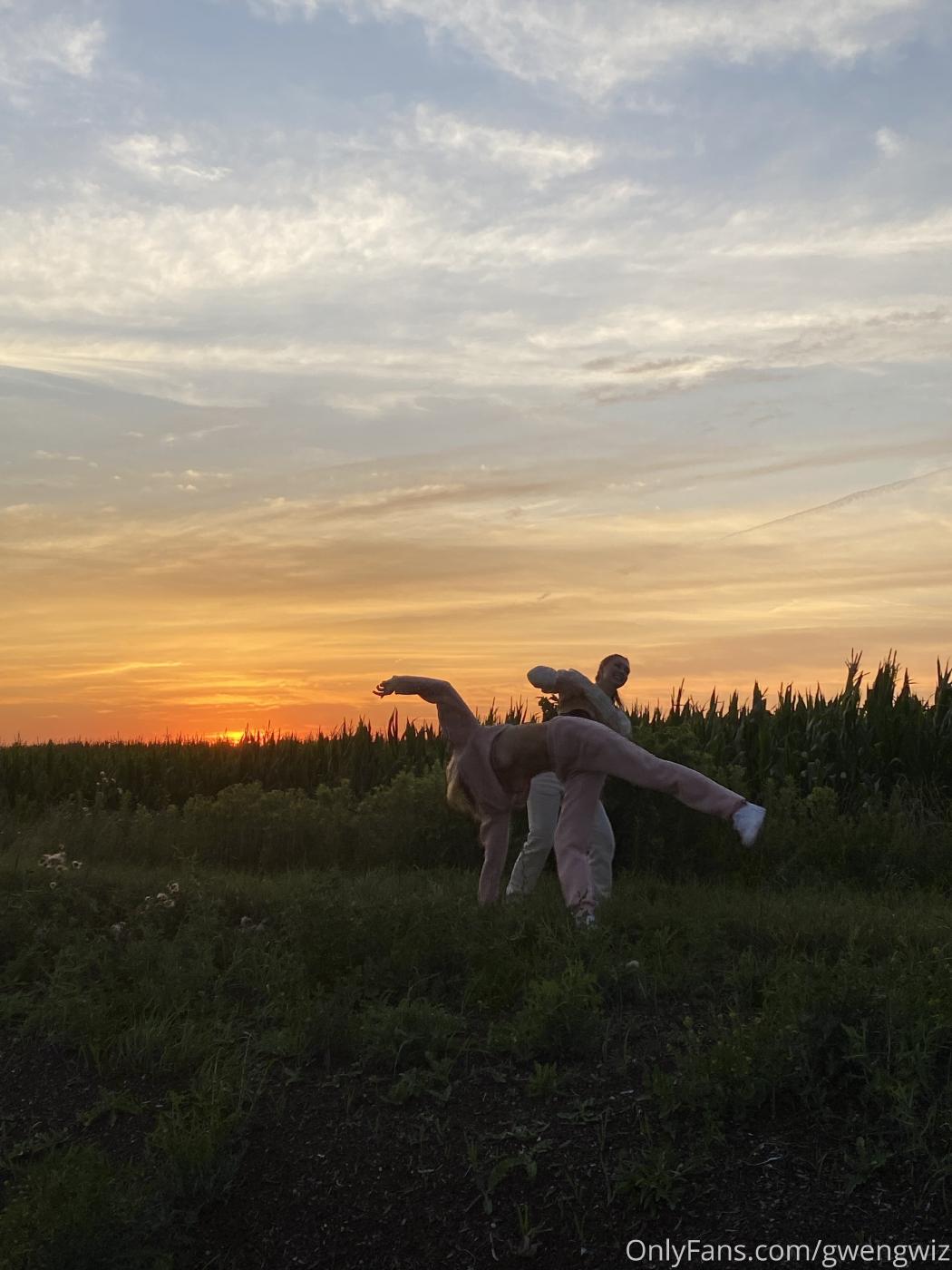 gwengwiz nude onlyfans collection leaked igrkdc influencers gonewild