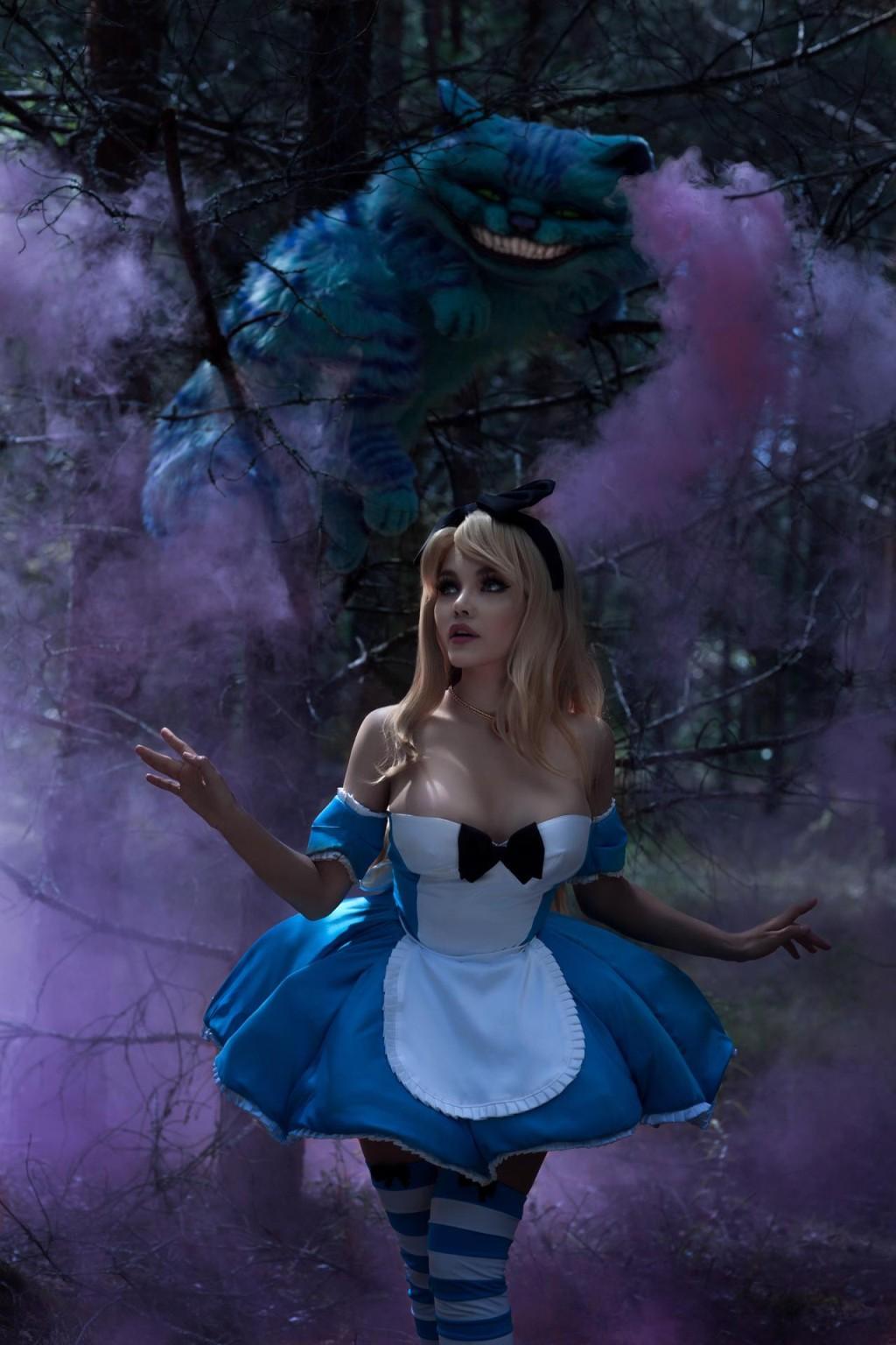 kalinka fox alice in wonderland cosplay video leaked oiotrb influencers gonewild