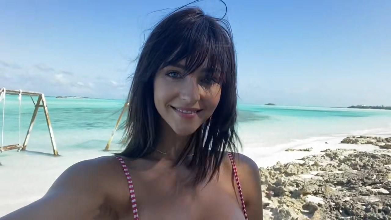 rachel cook nude outdoor beach bts video leaked qzzrrk influencers gonewild