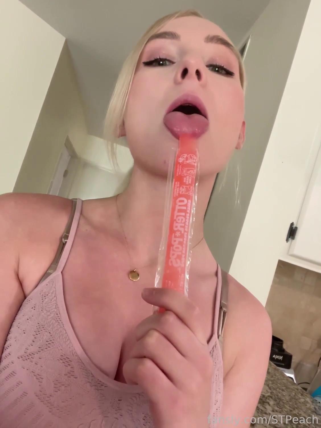 stpeach popsicle sucking fansly video leaked jgmrpc influencers gonewild