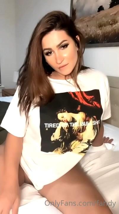 fandy vibrator masturbation onlyfans video leaked nakyiq influencers gonewild