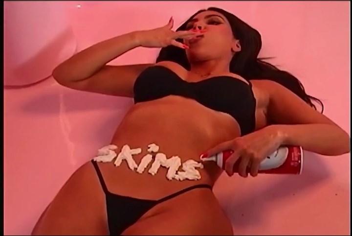 kim kardashian lingerie skims photoshoot bts video leaked kuiiyk influencers gonewild