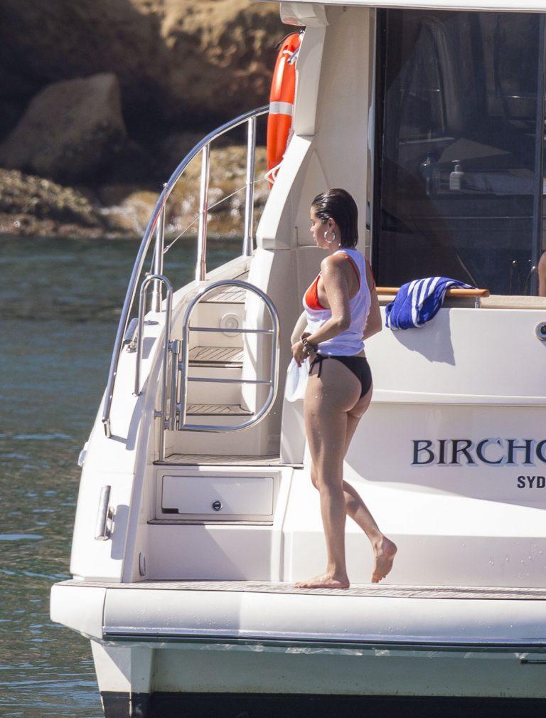 selena gomez thong bikini boat set leaked aipexk influencers gonewild